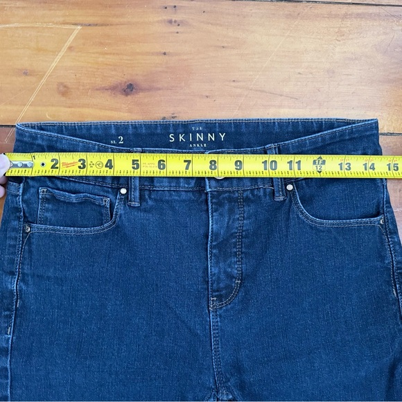 White House Black Market Dark Blue Skinny Jeans - Picture 10 of 13